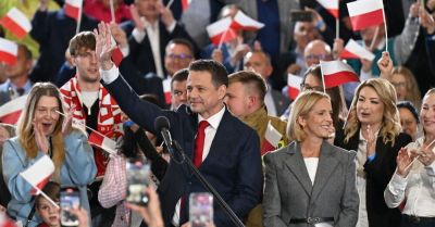 Trzaskowski - 34,56 proc. ; Nawrocki - 27, 00 proc. proc. - PKW po podliczeniu wszystkich obwodów